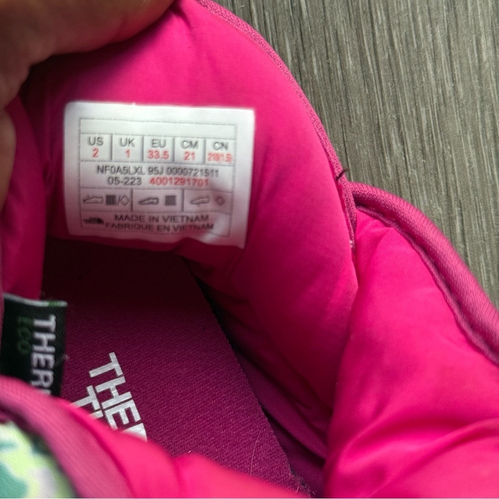 The North Face Bright Pink Footwear - Picture 5 of 5